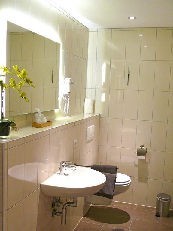 Hotel - Restaurant - Metzgerei Sonne Loffenau エクステリア 写真